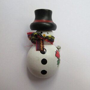 Wood Snowman Christmas Pin/Brooch Whimsical Folk Art Wooden 2"